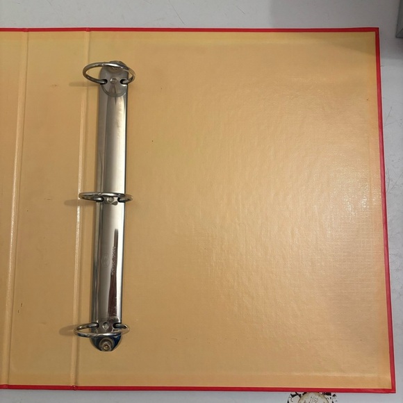 Vintage Disney Mickey Mouse Pluto red 3 ring binder made in Montreal Canada - Picture 9 of 11